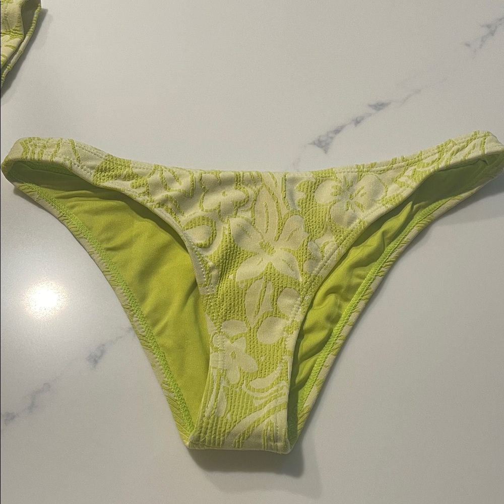 Cabana del Sol 3-Piece Swim Set - Picture 5 of 5